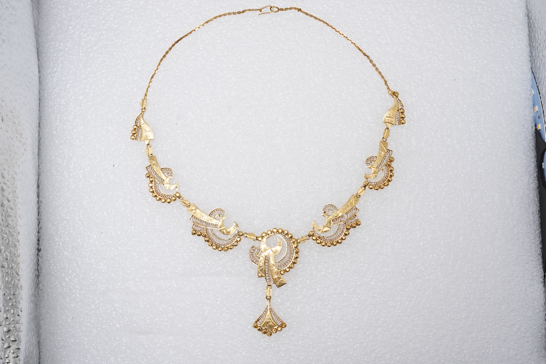 A gold necklace